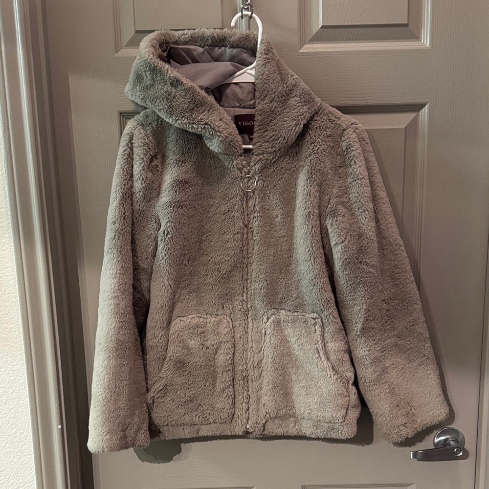 Vigoss Fuzzy Gray Puffer Jacket